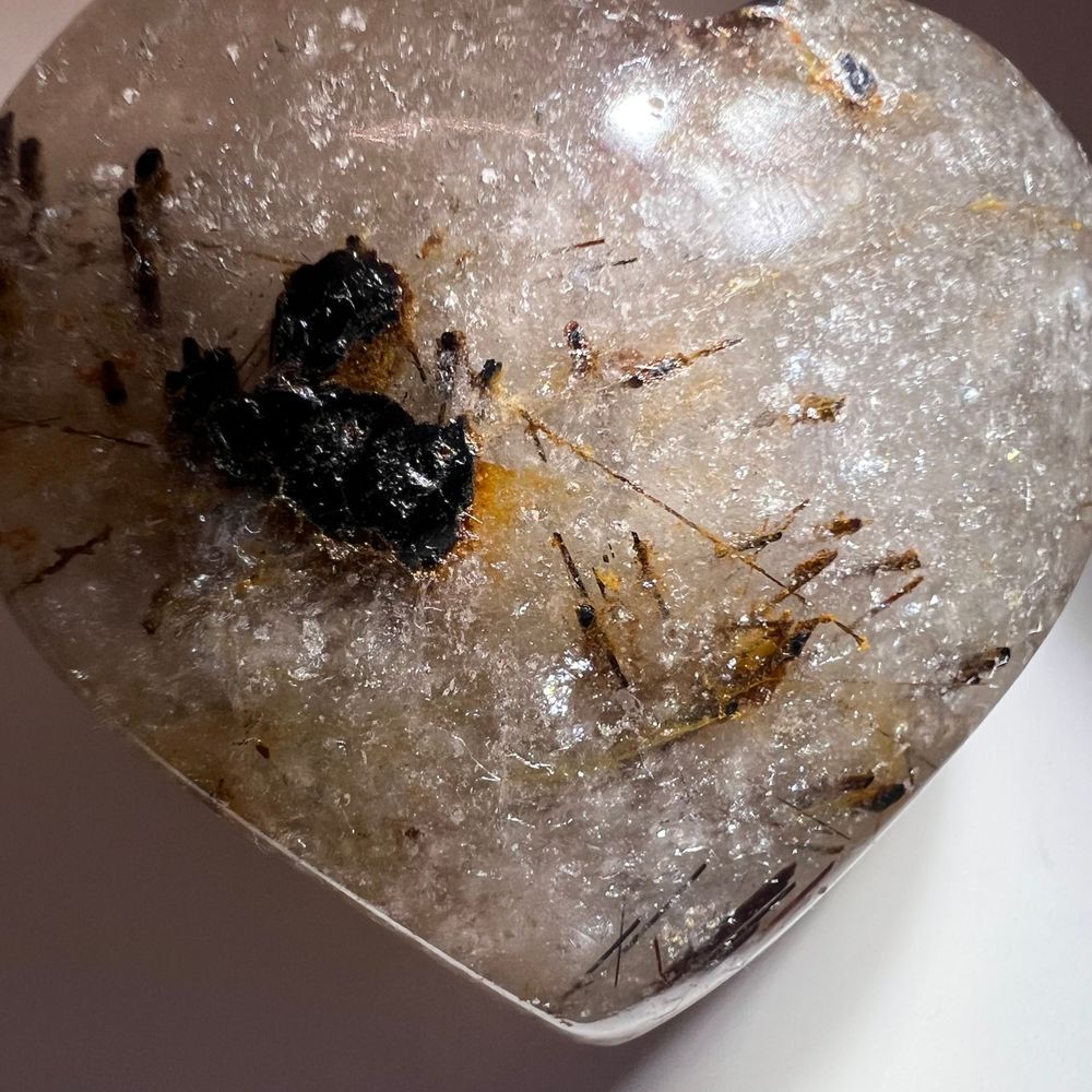 Golden Rutilated Clear‎ Quartz Heart - Picture 8 of 12